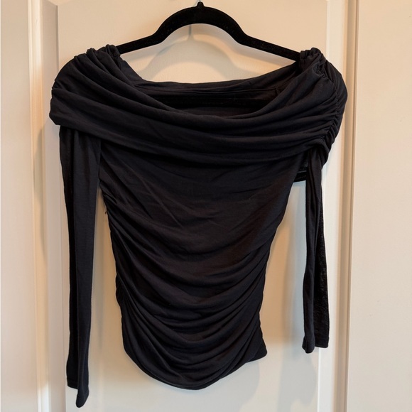 Abercrombie & Fitch Black Off-Shoulder Top - Picture 2 of 4